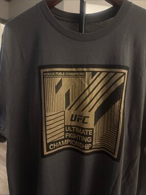 🔥UFC "FOCUS FUELS CHAMPIONS" and the "UFC ULTIMATE FIGHTING Logo Tee